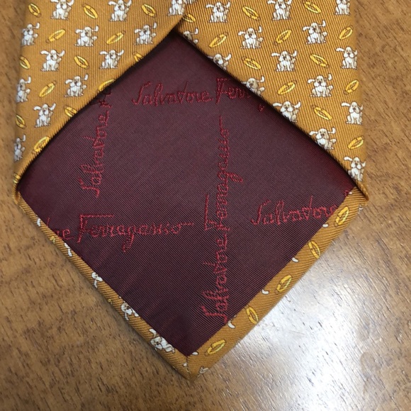 Salvatore Ferragamo silk tie Dog and collar print in gold - Picture 4 of 7